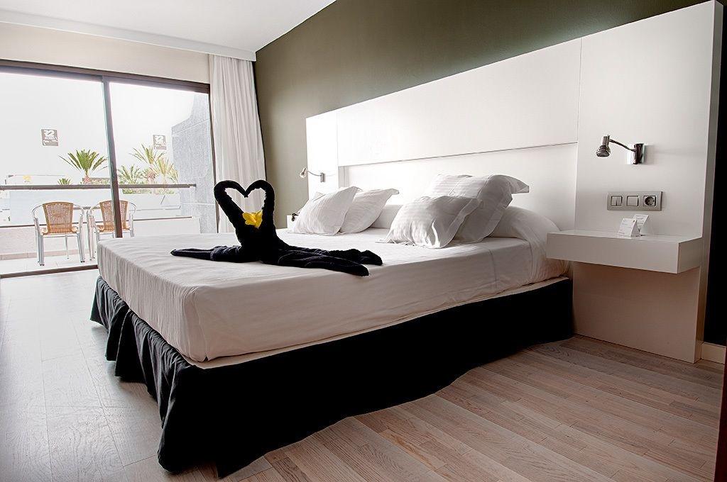 טרחלחו R2 Romantic Fantasia Dreams & Suites Hotel (Adults Only) מראה חיצוני תמונה