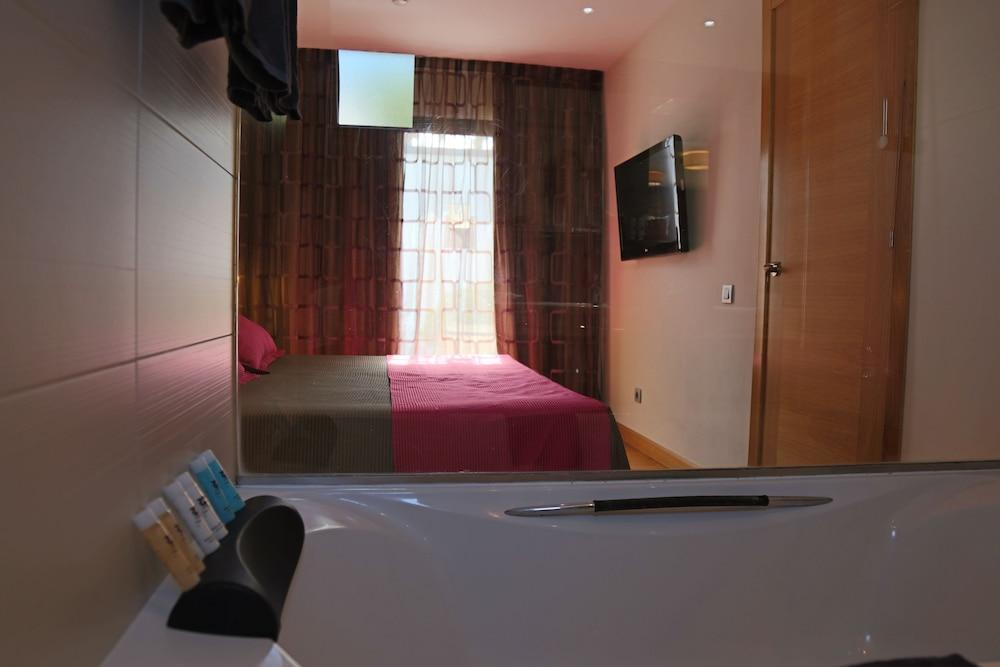 טרחלחו R2 Romantic Fantasia Dreams & Suites Hotel (Adults Only) מראה חיצוני תמונה