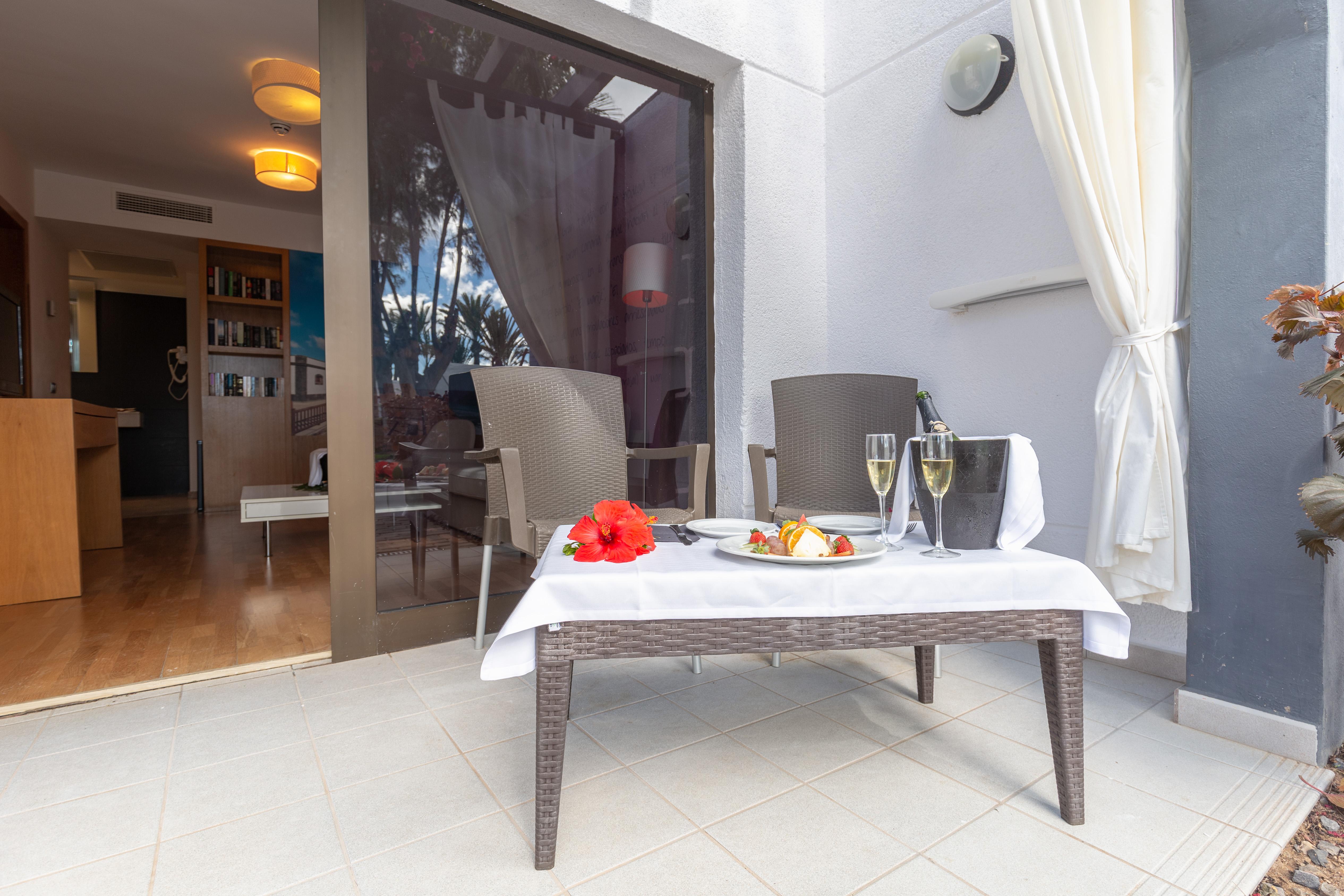 טרחלחו R2 Romantic Fantasia Dreams & Suites Hotel (Adults Only) מראה חיצוני תמונה